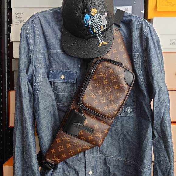 Louis Vuitton Blue Denim Shirt (runs very small) - Picture 2 of 14